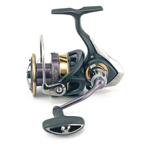 Катушка безынерционная Daiwa 17 Legalis LT 1000D 10416-105RU в Сплав